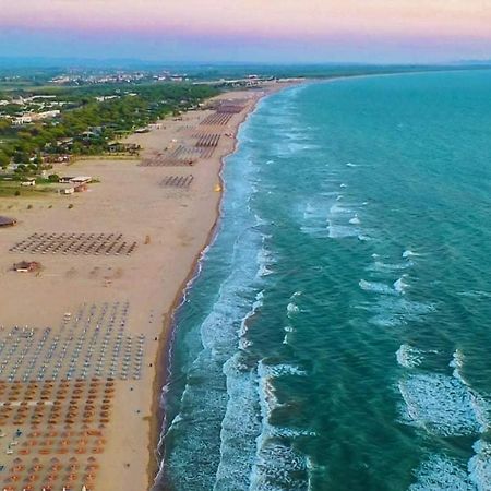 Mediterranean Sea Apartment City Center Durres Ngoại thất bức ảnh