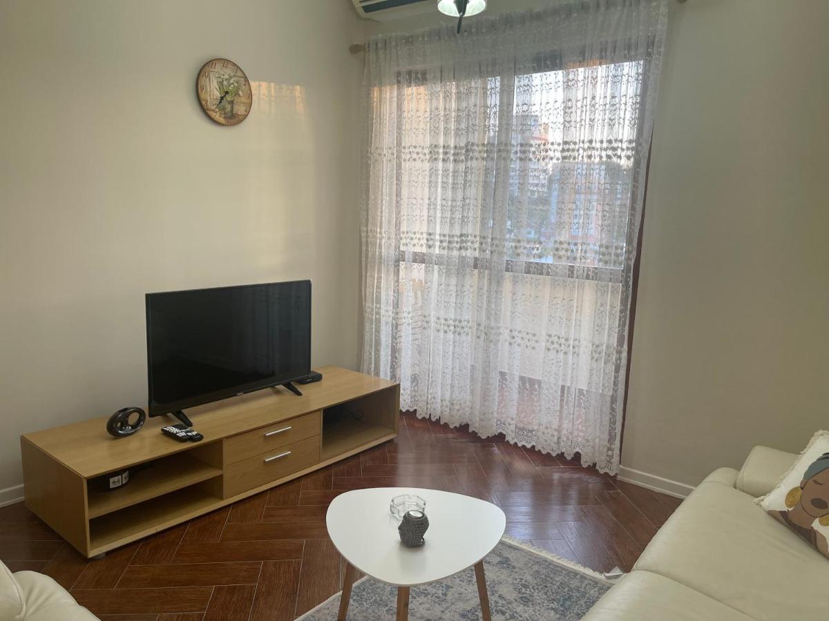 Mediterranean Sea Apartment City Center Durres Ngoại thất bức ảnh